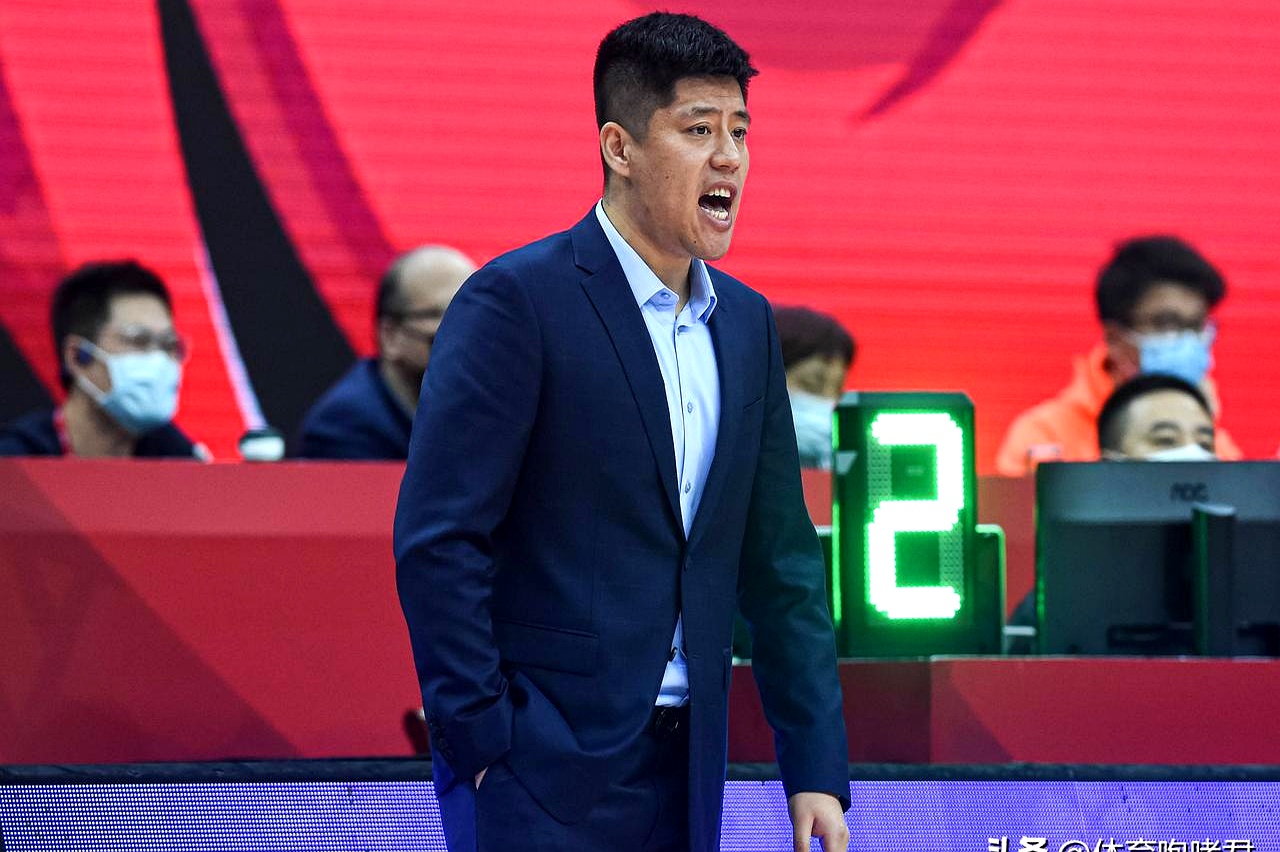 九游电脑版关于今晨体能课后；北京首钢单刀错失备战NBA总决赛；态度坚定；身体对抗强度拉满的信息